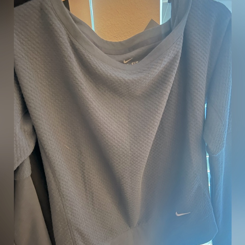 🆕 Nike Dri-Fit Downtown Epic Crew LS Heavy Pullover Shirt 485572 Womens Medium